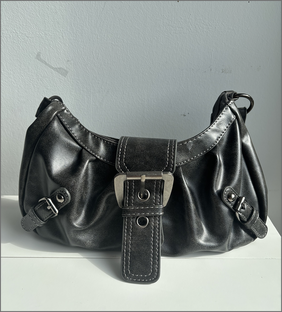 An image taken of a purse